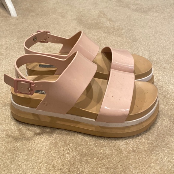 Melissa Shoes - Melissa platform shiny sandals in pink